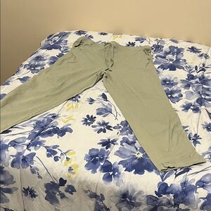 32 Degrees Women's Olive Joggers